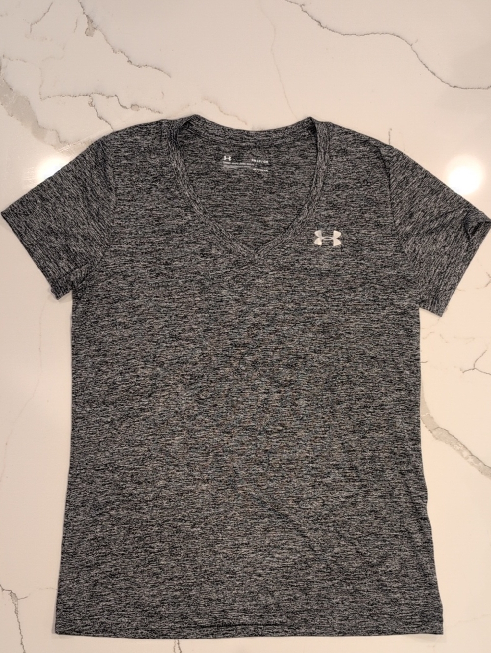 Under Armour Women’s Heathered Gray V-Neck Performance Tee